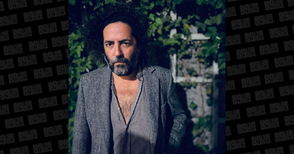 Destroyer Libera Audi o De Novo Single Conhe a Eat The Wine Drink 