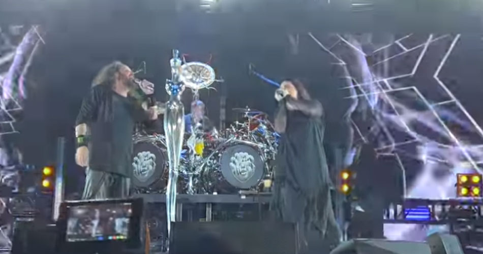 Vídeo: Korn convida Amy Lee (Evanescence) para cantar “Freak On A Leash”