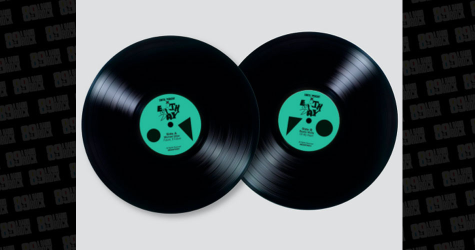 Michael Stipe (R.E.M.) lança single em LP de bioplástico