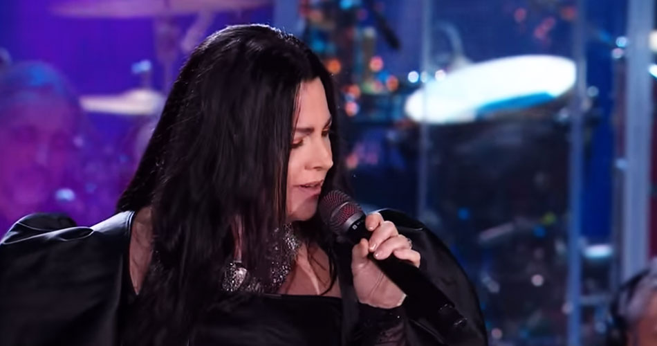 Vídeo mostra Amy Lee, do Evanescence, cantando em evento do Papa Francisco