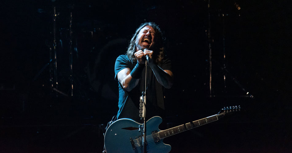 Foo Fighters Brasil on X: @FooFighters em Curitiba! 🔥 A banda