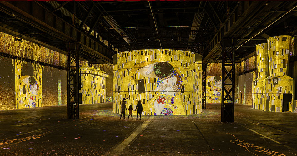 Exposição imersiva “Klimt e Gaudí, O impossível existe” chega ao Brasil