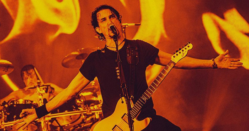 Vocalista do Gojira pede heavy metal no show do intervalo do Super Bowl