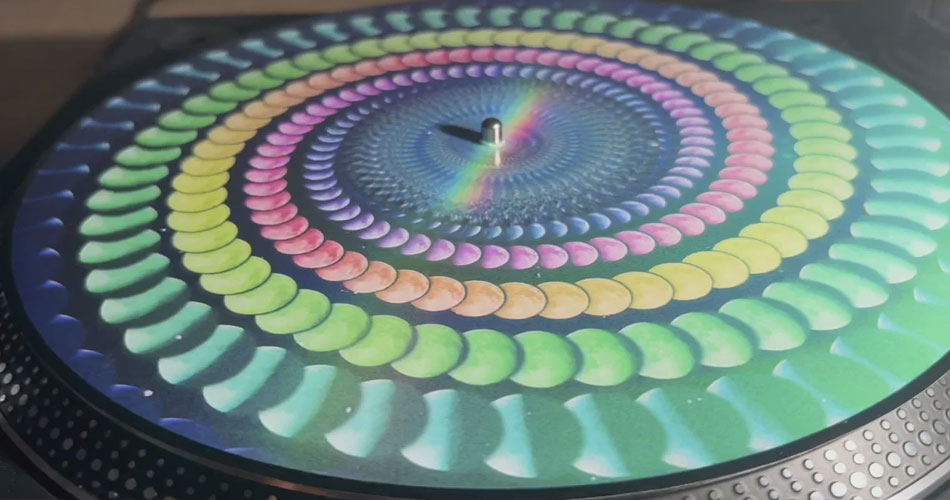 Veja vídeo do zoetrope vinil do novo álbum do Coldplay