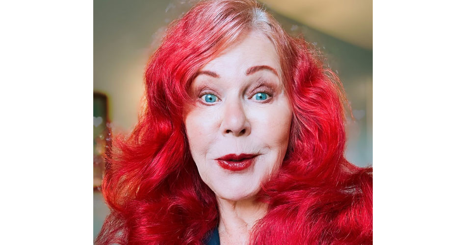 Kate Pierson, do B-52s, lança seu novo álbum solo; ouça “Radios and Rainbows” na íntegra