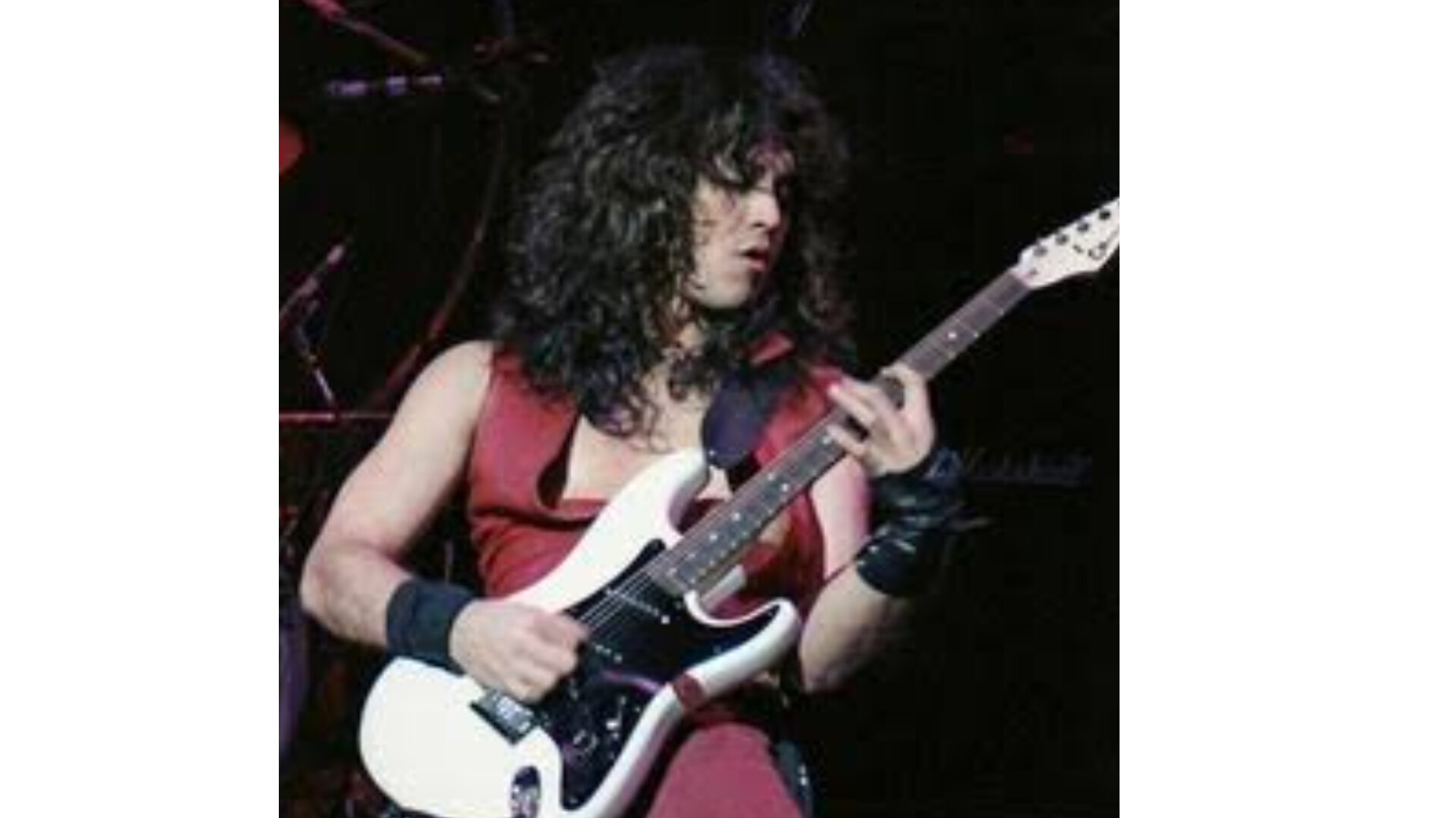 Jake E. Lee ex-guitarrista de Ozzy Osbourne, é baleado em Las Vegas