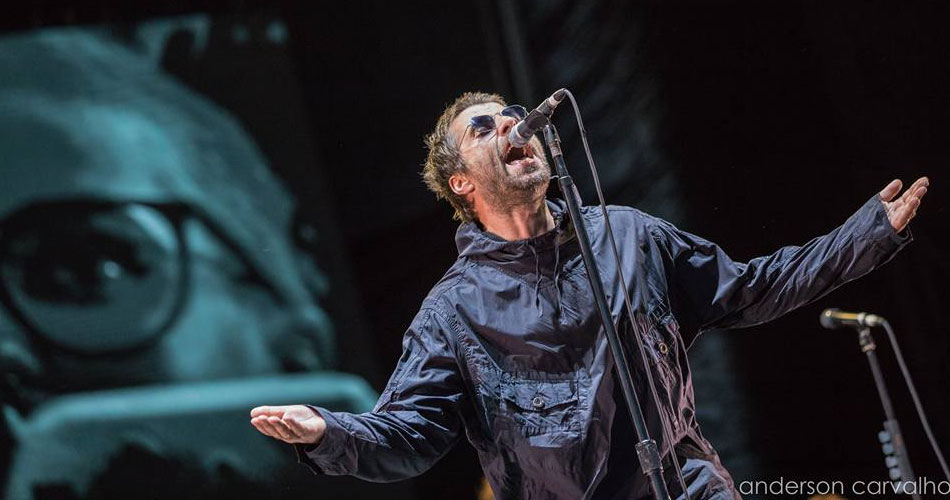 Liam Gallagher sugere shows curtos na turnê de reunião do Oasis e fãs entram em pânico